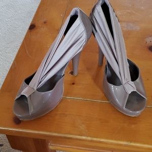 Purple high heel open toe fabric